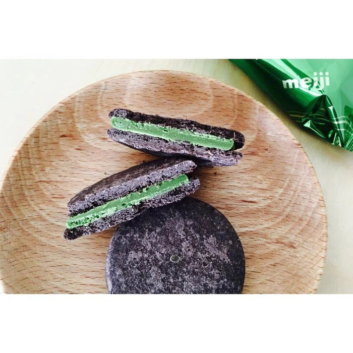 Meiji Rich Chocolate Sandwich Matcha, 6 Pieces - Usagi Shop